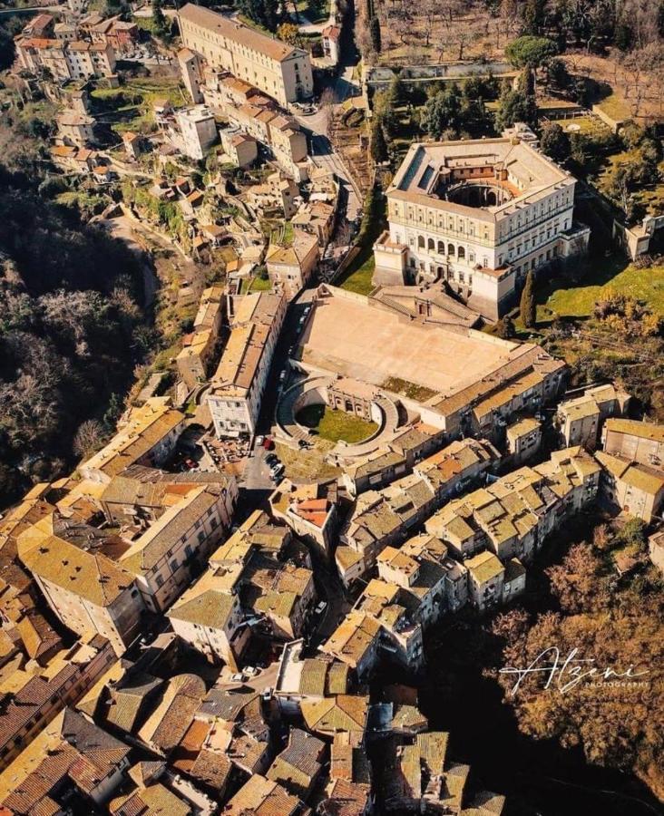 Casa Checca Appartamenti Per Vacanze Caprarola Exterior photo