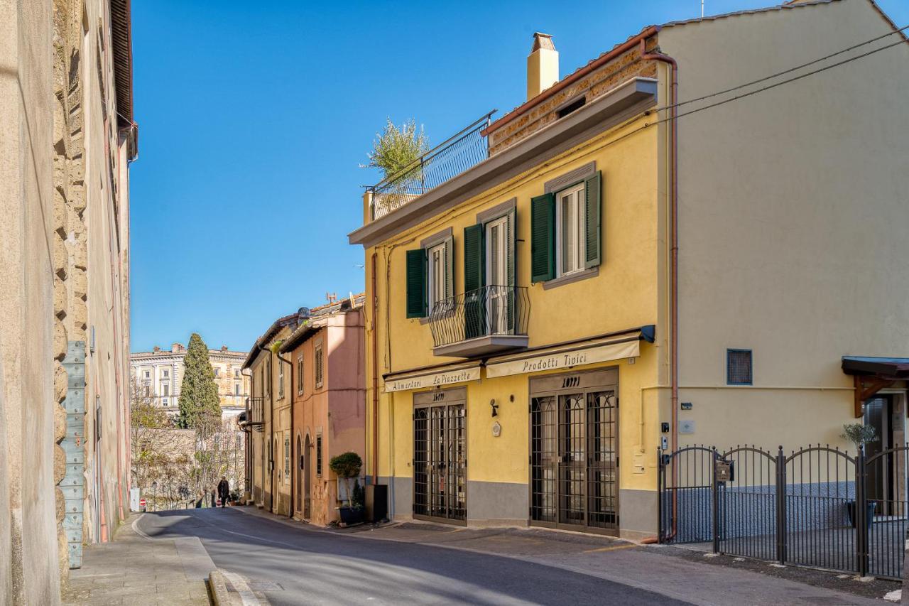 Casa Checca Appartamenti Per Vacanze Caprarola Exterior photo